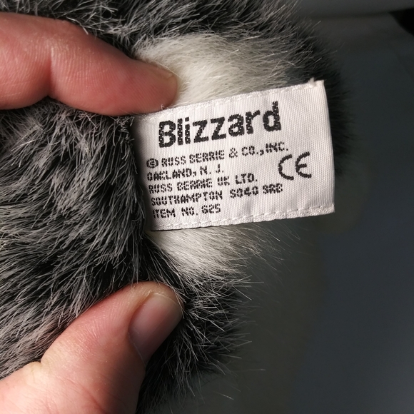 Russ Berrie Blizzard Mini Husky Dog Puppy Plush Stuffed Animal Toy Blue Eyes 11" - Picture 9 of 9